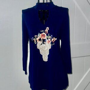 Altar’d state bull floral long sleeved‎ tunic EUC